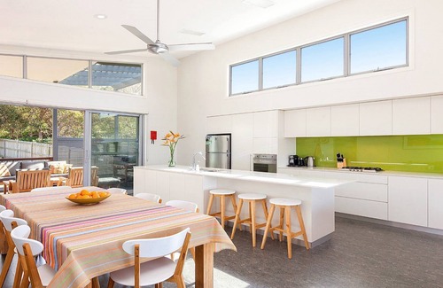 Killcare House | Killcare Beach Abode - Right opposite the beach with a beach and bush outlook