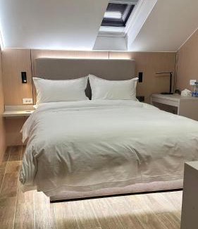 Belgrade Hotel | KIMMIY Attic Rooms near Belgrade Airport