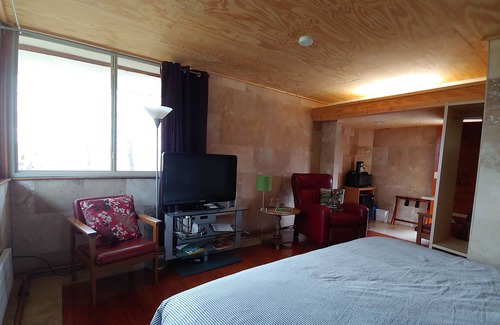 Spring Green Hotel | King Bed - Signature Style