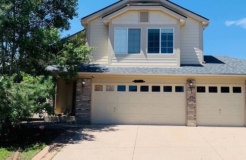 Stetson Hills Apartment | King Bed Suite! Pike Peak Views! Private Entrance.