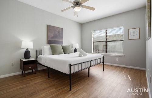 West Campus Apartment | King Beds and Memory Foam Sleeper in Vibrant ATX Apt