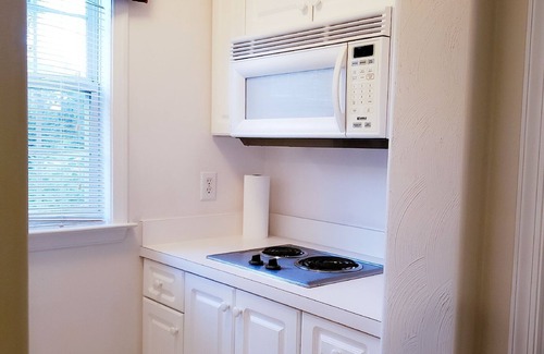 Deep Creek South Apartment | King Guest Suite - A TOGAR Vacation Rental