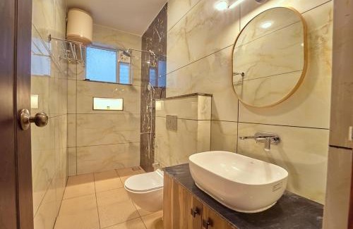 Kandal House | King Palace Ooty by VOYE HOMES