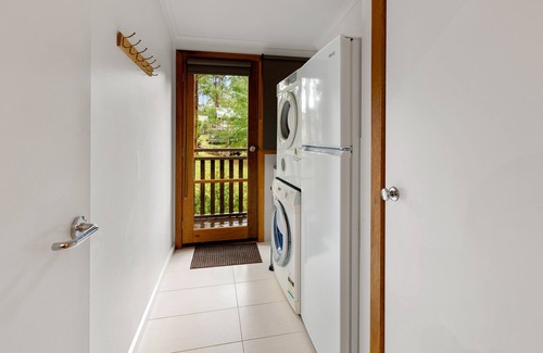 Sawmill Settlement House | King Parrot Retreat - Base of Buller