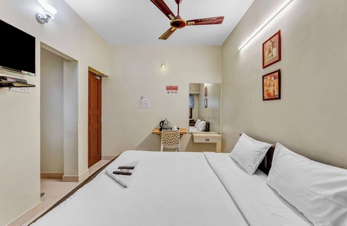 Chromepet Hotel | King's Court by Blessings Hospitality