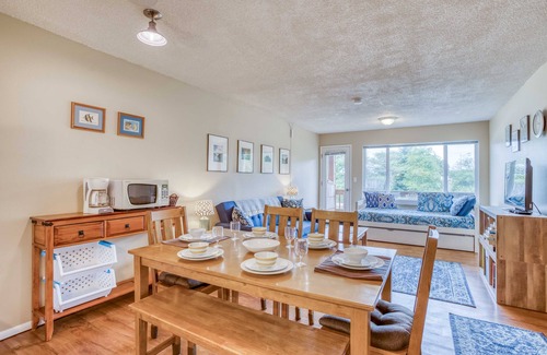 Neskowin Condo | King Suite, Smart TVs, Oceanview Balcony Enhance This Upstairs Neskowin Condo!