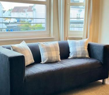 Duloch House | Kingfisher Apartment