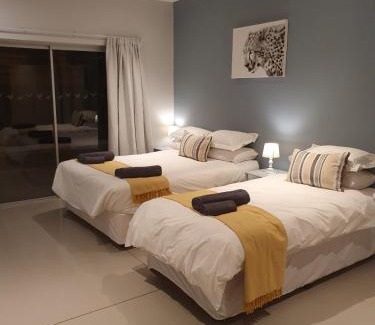 Thorny Bush Game Reserve House | Kingfisher Creek Safari Cottages