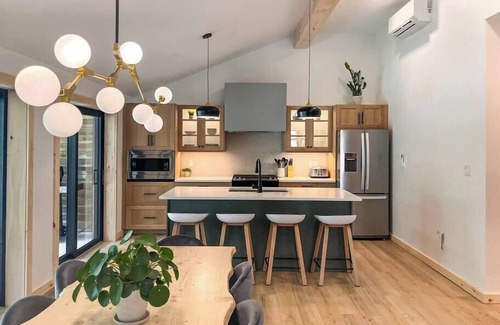 Kingsville House | Kings Woods Lodge - Nature Resort + Weddings & Event Space