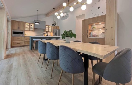 Kingsville House | Kings Woods Lodge - Nature Resort + Weddings & Event Space