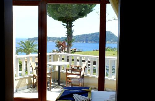 Koinira Hotel | Kinira Beach Hotel