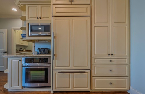 Hendersonville House | Kinloch Place | 7 Bedroom Estate in Hendersonville