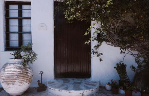 Lavreotiki Apartment | - Kioupi - 2 bedroom elegant and stylish house