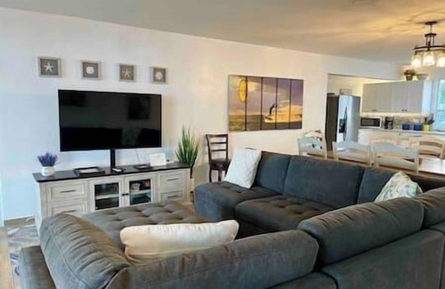 Zarzal Villa | Kite Beachfront Luxury Villa/8 BDR/Huge Pool/Jacuzzi/kiteboarding/sleeps 18+