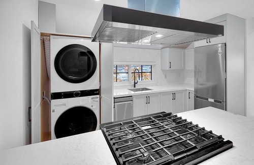 Kitsilano House | Kits Beach Flat