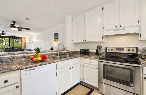 Kahaluu Bay Condo | KKSR6104 GRND FLR, CORNER W/WRAP AROUND SCREENED IN LANAI! GARDEN & GOLF VIEW