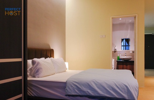 Taman Bukit Pantai House | KL #88 Bangsar Suites close with LRT Station