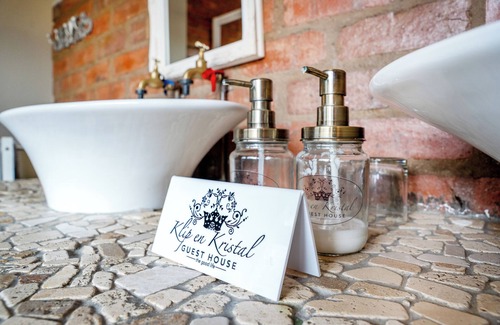 Bela-Bela House | Klip en Kristal Guest House