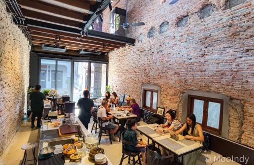 Songkhla Hotel | KLUENNGAM Cafe & Stay