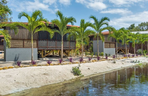 Placencia Villa | Kmar Villas