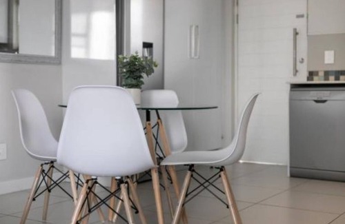 Greater Johannesburg Metropolitan Area Apartment | KMG Apartments at The Apex - Two-Bedroom Superior Apartment