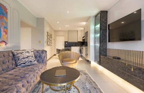 Greater Johannesburg Metropolitan Area Apartment | KMG Apartments at The Apex - Superior Apartment