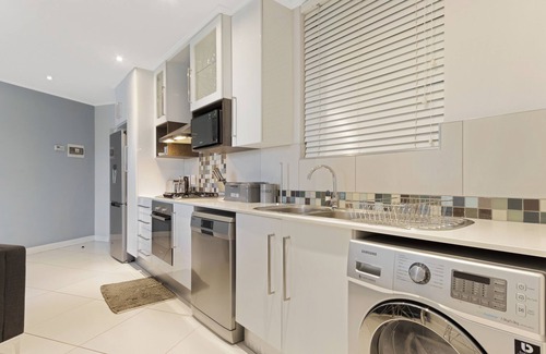 Greater Johannesburg Metropolitan Area Apartment | KMG Apartments at The Apex