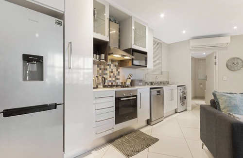 Greater Johannesburg Metropolitan Area Apartment | KMG Apartments at The Apex