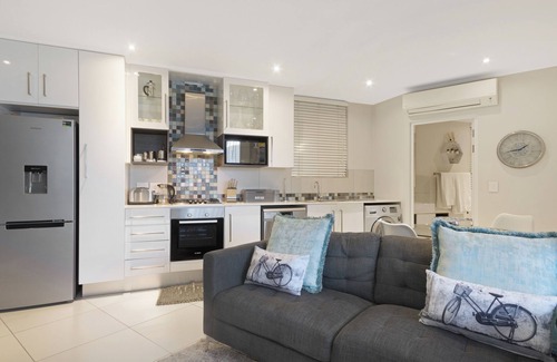 Greater Johannesburg Metropolitan Area Apartment | KMG Apartments at The Apex