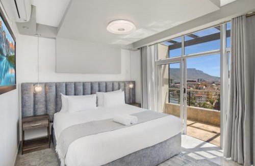 Century City Apartment | Knightsbridge E906