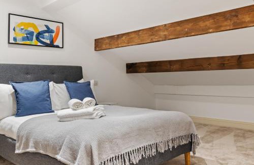 Brompton & Hans Town Apartment | Knightsbridge Residences by Heavenly Stays