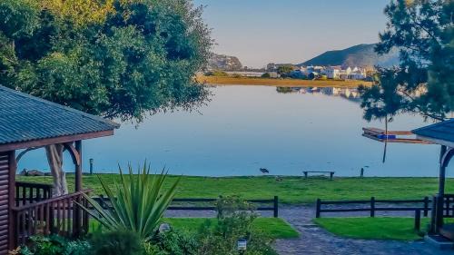 Knysna Apartment | Knysna River Club - Sunbird Cottage