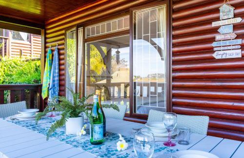 Knysna Apartment | Knysna River Club - Sunbird Cottage