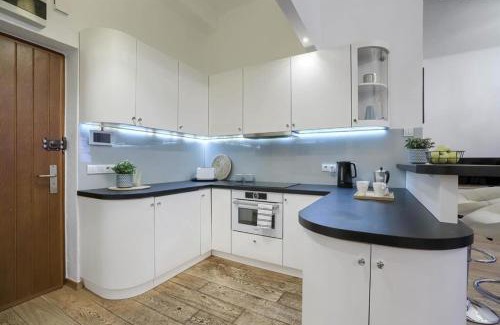 Praga Poludnie Apartment | Kobielska 17 Warszawa by Solarento