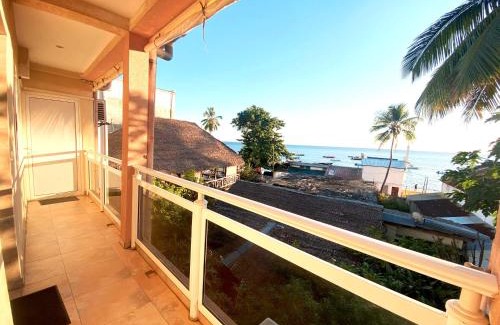 Madirokely Hotel | Kokoloko