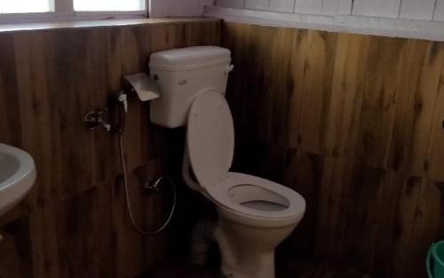 Kolakham House | Kolakham Inn By StayApart