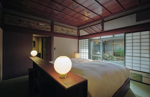 Komatsu Hotel | Komado ベンガラ