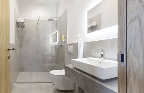 Novi Sad Hotel | Kombinat Rooms City Center