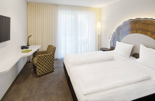 Emmendingen Apartment | Komfort Doppelzimmer mit Balkon, 20qm, max. 2 Personen