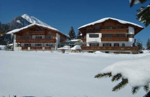 Tannheim Apartment | Komfort Doppelzimmer Akelei - Landhaus Sammer