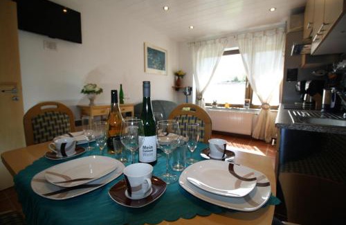 Bremm Apartment | Komfort Ferienwohnung FEWO74-1