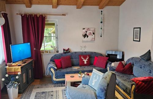 Hoefen Apartment | Komfort-Ferienwohnung Südbalkon, WOHNZIMMER, 2 Schlafzimmer, ruhige Lage - TIROL