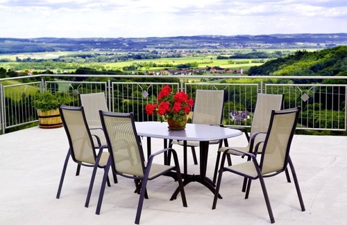 Loipersdorf bei Fuerstenfeld Apartment | Komfortzimmer - Gästehaus Bergbrunnen