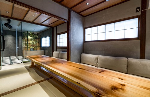 Minato House | KONJAKUSO Osaka Bentencho "HIKARIYUYA" Projection Mapping SPA