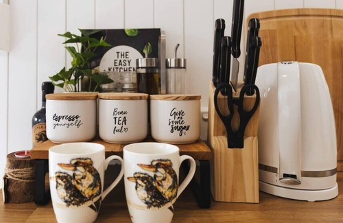 Palmwoods House | Kookaburra Cabin 1 by Tiny Away