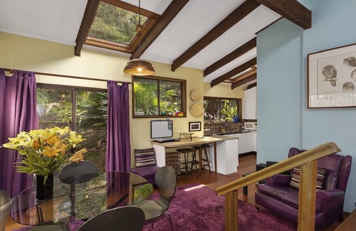 Pearl Beach House | Koorawatha by HolidayCo.