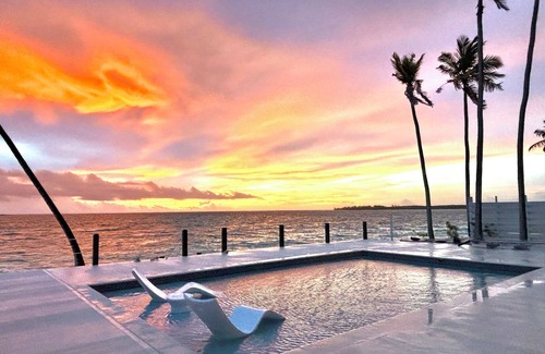 Tar Bay House | KPOW on the Beach - Brand New 5 bedroom Luxury Beachfront House!