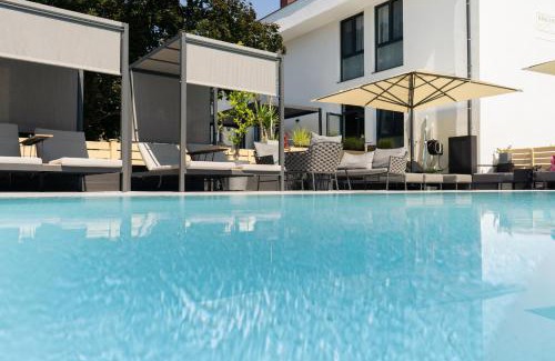 Illmitz Hotel | Kracher Hotel Doppelzimmer - für maximal 4 Personen inklusive Pool