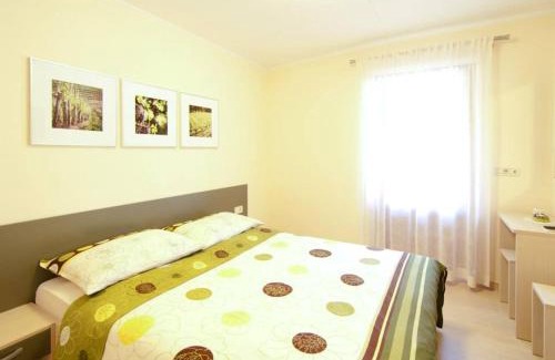 Nova Gorica Bed & Breakfast | Kraljič - Primož Čotar