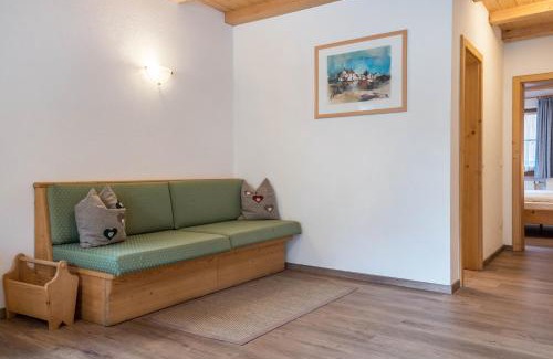 Casola Apartment | Kranebitterhof Apt Edelweiss